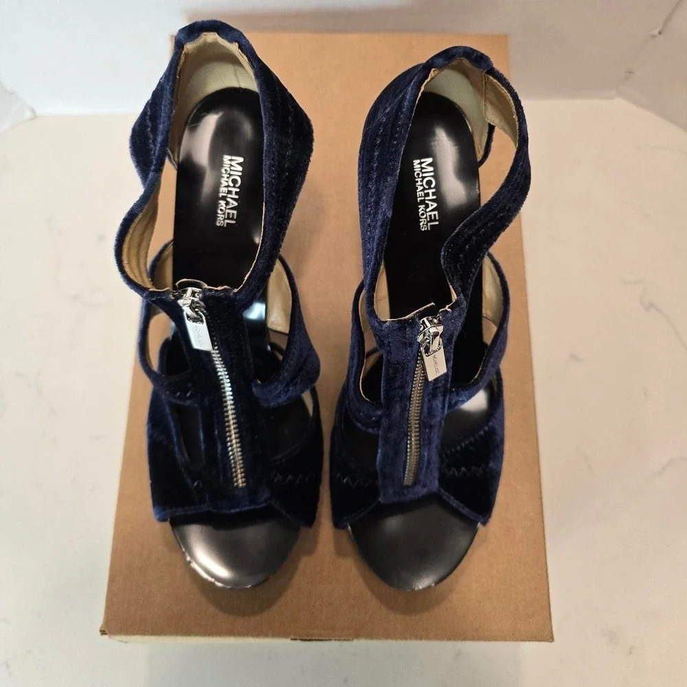 MICHAEL Kors Berkley VELVET ADMIRAL Sandal Women's Size 9